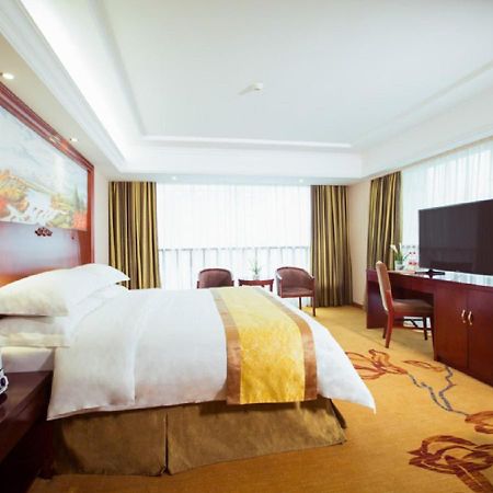 Vienna Classic Hotel 西安市 エクステリア 写真