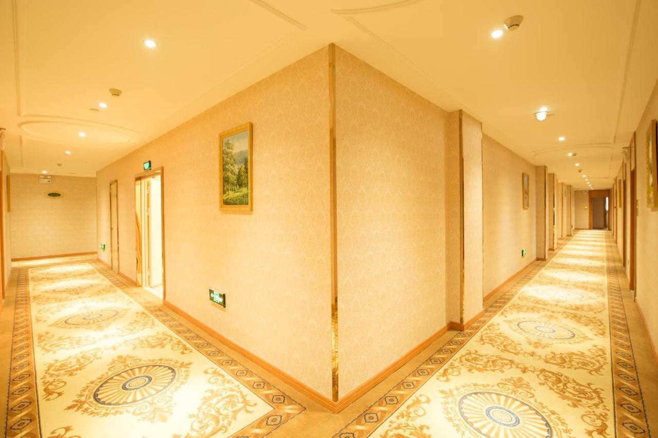 Vienna Classic Hotel 西安市 エクステリア 写真